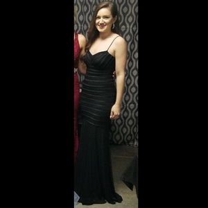 Black formal gown sz0